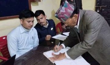 दैलेख क्षेत्र नम्बर १ मा एमालेका बागी उम्मेदवार 