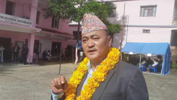 पाँचथरमा एमालेका नेम्वाङले दिए उम्मेदवारी 