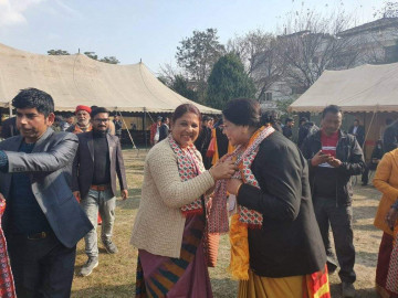 जसपाकी मन्त्री, जनमत पार्टीबाट सांसद बनेर प्रमाणपत्र बुझिन्