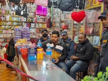 जनकपुरमा नेपाली व्यवसायीलाई पक्राउ गर्न आएका भारतीय प्रहरी स्थानीयको नियन्त्रणमा 