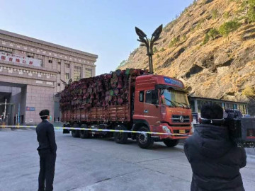 स्थलमार्गबाट ३५ महिनापछि चीनमा नेपाली सामान, १०० रुपैयाँको आयात हुँदा २ पैसाको निर्यात