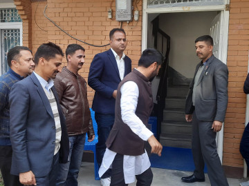 रास्वपाको निर्णायक बैठक सुरु 