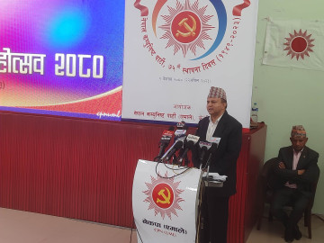 एमालेमा फर्किँदै मुकुन्द न्यौपाने, महासचिव पोखरेल भन्छन्– अदालतप्रति विश्वास टुटेको छ 