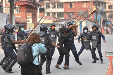 अनेरास्ववियुले जलायो प्रधानमन्त्री प्रचण्डको पुत्ला 