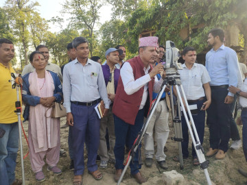 भूमि आयोग कैलालीमा एक लाख ३० हजारभन्दा बढी निवेदन, कहिले हुन्छ लालपुर्जा वितरण ?