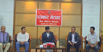 मेराे भारत भ्रमणमा भएका सहमतिले देश धनी हुने दिशातिर गयो : प्रधानमन्त्री