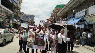 लालबहादुर विश्वकर्माकाे पक्षमा इटहरीमा प्रदर्शन