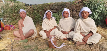 चार दिन बितिसक्दा पनि पुगेन राहत, त्रिपालमुनि किरियापुत्री