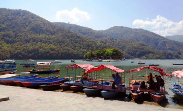 लेकसाइड रातिमा पनि खोल्न दिन अदालतको आदेश 