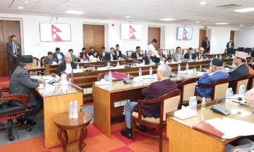 चीन भ्रमणका एजेन्डाबारे प्रधानमन्त्रीद्वारा पूर्वप्रधानमन्त्री र पूर्वपरराष्ट्रमन्त्रीसँग छलफल