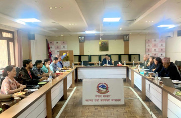 सरकार र चिकित्सककाे टाेलीबीच वार्ता जारी