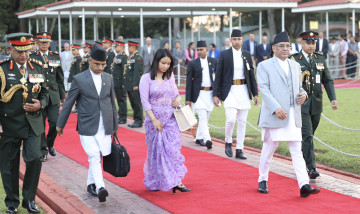 संयुक्त राष्ट्रसंघको महासभामा भाग लिन प्रधानमन्त्री प्रचण्ड अमेरिका प्रस्थान (तस्वीरहरू)