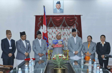 राजनीतिक स्थायित्व र सुशासन दिनसके सवै समस्या समाधान हुन्छन् : राष्ट्रपति 