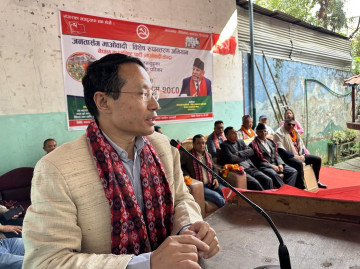 एमाले र माओवादीबीच पार्टी एकता वा सरकारमा सहकार्यको सम्भावना छः पुन 