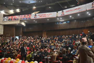एकीकृत समाजवादीले हटायो उमेर हद 