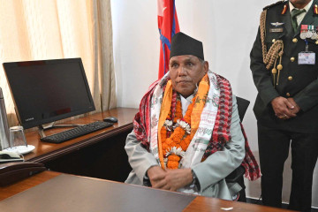 नवनिर्वाचित राष्ट्रियसभा अध्यक्षले गरे पदबहाली, सांसदलाई तालिम दिने पहिलाे निर्णय