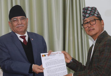 राप्रपाले प्रधानमन्त्रीलाई बुझायो ज्ञापनपत्र, राज संस्था स्थापना गर्नुपर्ने माग