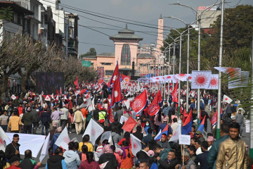 काठमाडौंमा एमालेको शक्ति प्रदर्शन (तस्वीरहरू)