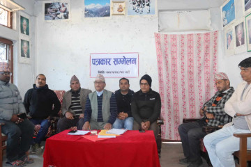 कैलालीमा एमालेका ३५८ जना भीम रावलतिर लागे