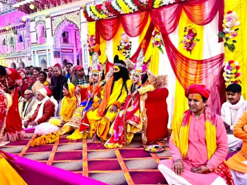 रामसीता विवाह महोत्स्वअन्तर्गत आज फुलवारी लिला  