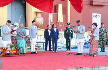 नवनियुक्त दुई मन्त्रीले खाए शपथ