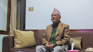 अराजकताबाट जन्मिएको सरकार लोकतान्त्रिक हुन सक्दैन : ओली