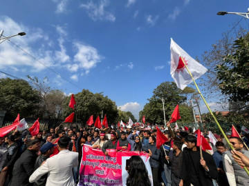 काठमाडाैंमा सुरु भयो एमालेको शक्ति प्रदर्शन (तस्वीरहरू)