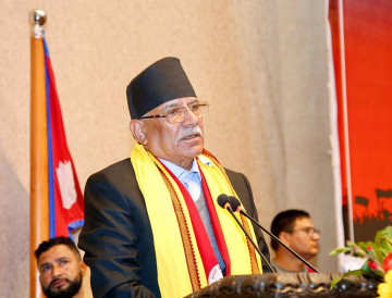 मलाई पदमा बसिरहने चाहना छैन : प्रचण्ड 