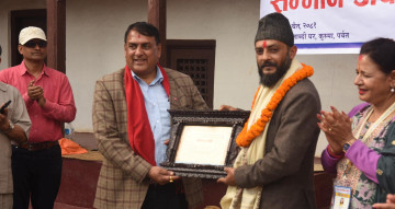 संरक्षणकर्मी आरके अदीप्त गिरी सम्मानित
