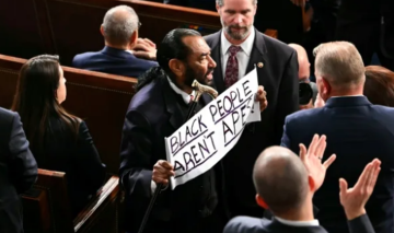 ट्रम्पको सम्बोधनमा सांसदको आपत्ति– अश्वेत  चिम्पाञ्जी होइनन्