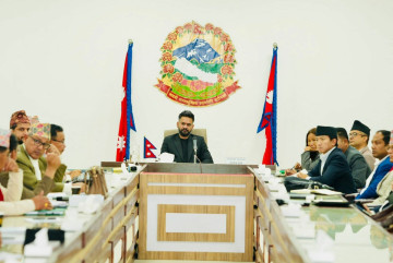 कोशीका सांसदहरूलाई प्रधानमन्त्रीको प्रश्न– तत्काल के गर्नुछ, भन्नुस्