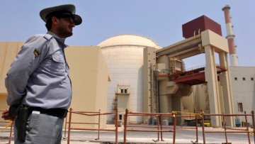 रुसले इरानसँग गर्‍यो २५ अर्ब डलरको परमाणिक भट्टीको सम्झौता 