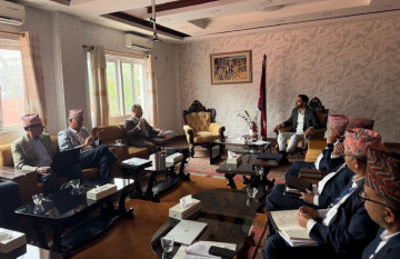 हिमाली क्षेत्रमा शैक्षिकसत्रको समय परिवर्तन गर्न सांसदको माग