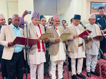 लुम्बिनीमा मन्त्रिपरिषद् पुनर्गठन, नवनियुक्त पाँच मन्त्रीले लिए शपथ