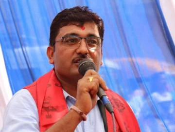 रास्वपा सुर्खेतको सभापतिमा सापकोटा दोहोरिए