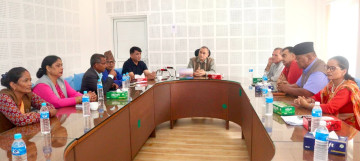 सुदूरपश्चिमका मुख्यमन्त्रीले दिए एमाले मन्त्रीहरूलाई एकघण्टे अल्टिमेटम