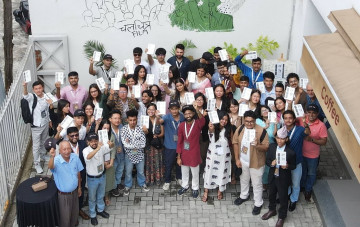 नेपालयले ल्यायो २५ वर्षमुनिका ७५ लेखक