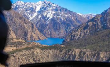 पोखराबाट फोक्सुण्डो तालसम्म हवाई यात्रा गर्दा देखिएका तस्वीरहरू