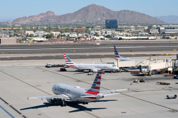 अमेरिकी इतिहासकै सबैभन्दा लामो सरकारी बिदाको प्रभाव: दोस्रो दिन पनि १,४०० भन्दा बढी उडान रद्द