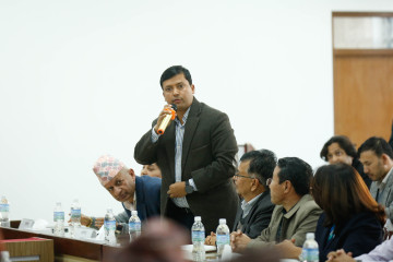 प्रधानमन्त्रीसँग एमालेले उठायो यी चार प्रश्न 