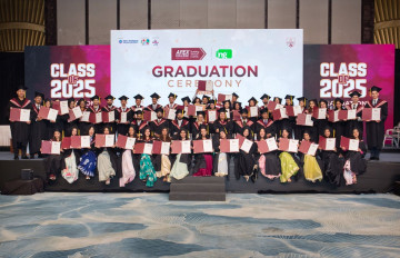 एपेक्स कलेजको वार्षिक दीक्षान्त समारोह, श्वेताले पाइन् 'इन्नोभेट नेपाल ग्रुप पोस्टग्राजुएट छात्रवृत्ति'