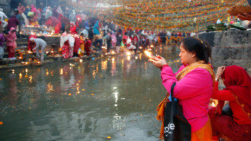 बालाचतुर्दशी: पशुपतिनाथमा यसरी छरियो शतबीज (तस्वीरहरू)