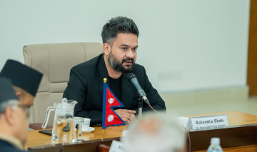 मन्त्रिपरिषद्को कार्यविभाजन हेरफेर : प्रधानमन्त्रीलाई नै श्रममन्त्रीको कार्यभार