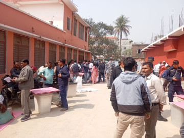 बारामा निर्वाचन सुरक्षा कडा, मतदान केन्द्रमा पुग्यो निर्वाचन सामग्री