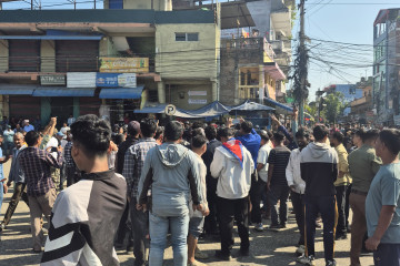 एमालेका कार्यकर्ता र जेन–जीबीचको बुधबारको झडपपछि बारा सिमरा क्षेत्र अशान्त