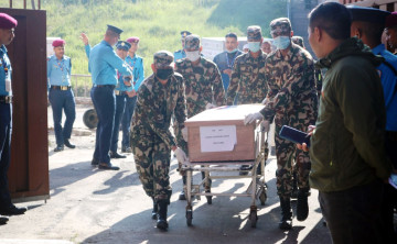 काठमाडौं ल्याइपुर्‍याइयो तीन विद्यार्थीको शव, परराष्ट्रमन्त्रीद्वारा श्रद्धाञ्जली अर्पण
