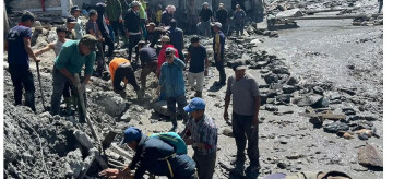 बाढीले पुरिएको बैंकको डेढ करोड रुपैयाँ भेटियो 