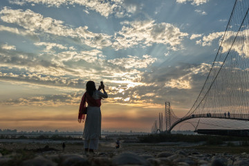 सुविधासँगै पर्यटक पनि तानिरहेको दोधारा–चाँदनी पुल (तस्वीरहरू)