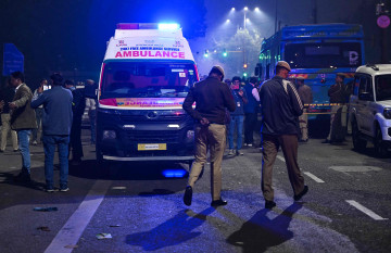 लाल किल्लामा कार विस्फोट: ८ जनाको मृत्यु, अनुसन्धान जारी