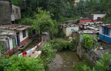 पोखराको खोलाघरमा बनेका संरचना आज हटाइँदै